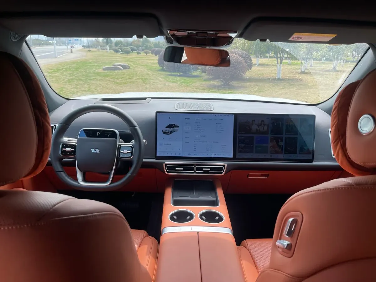 2025 Li L7 Range Extended 154HP REEV,autocango,china used car exporter,china ev exporter,chinese used car exporter,chinese used ev exporter