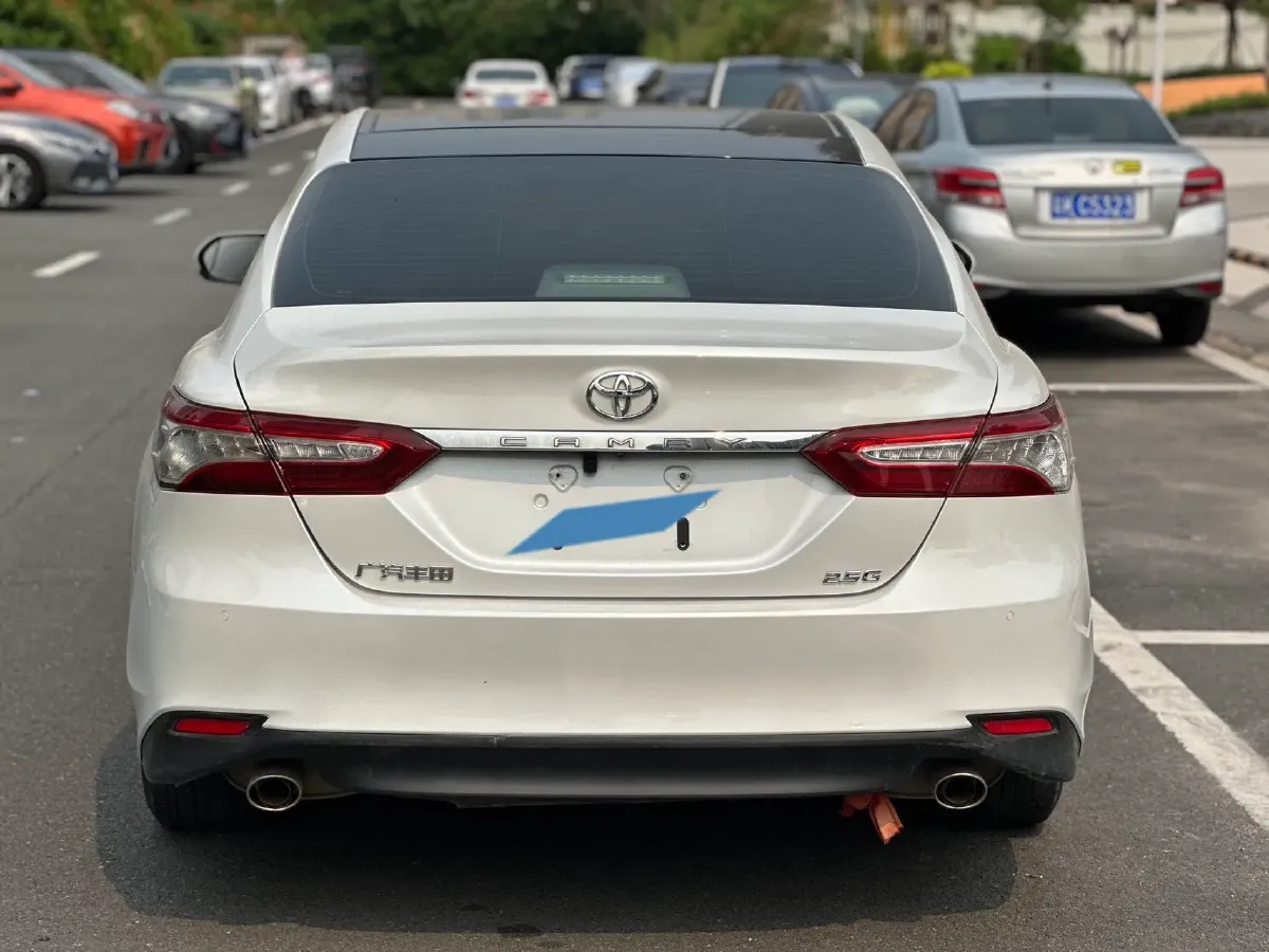 2019 Toyota Camry 2.5L 209HP L4 8AT,autocango,china used car exporter,china ev exporter,chinese used car exporter,chinese used ev exporter