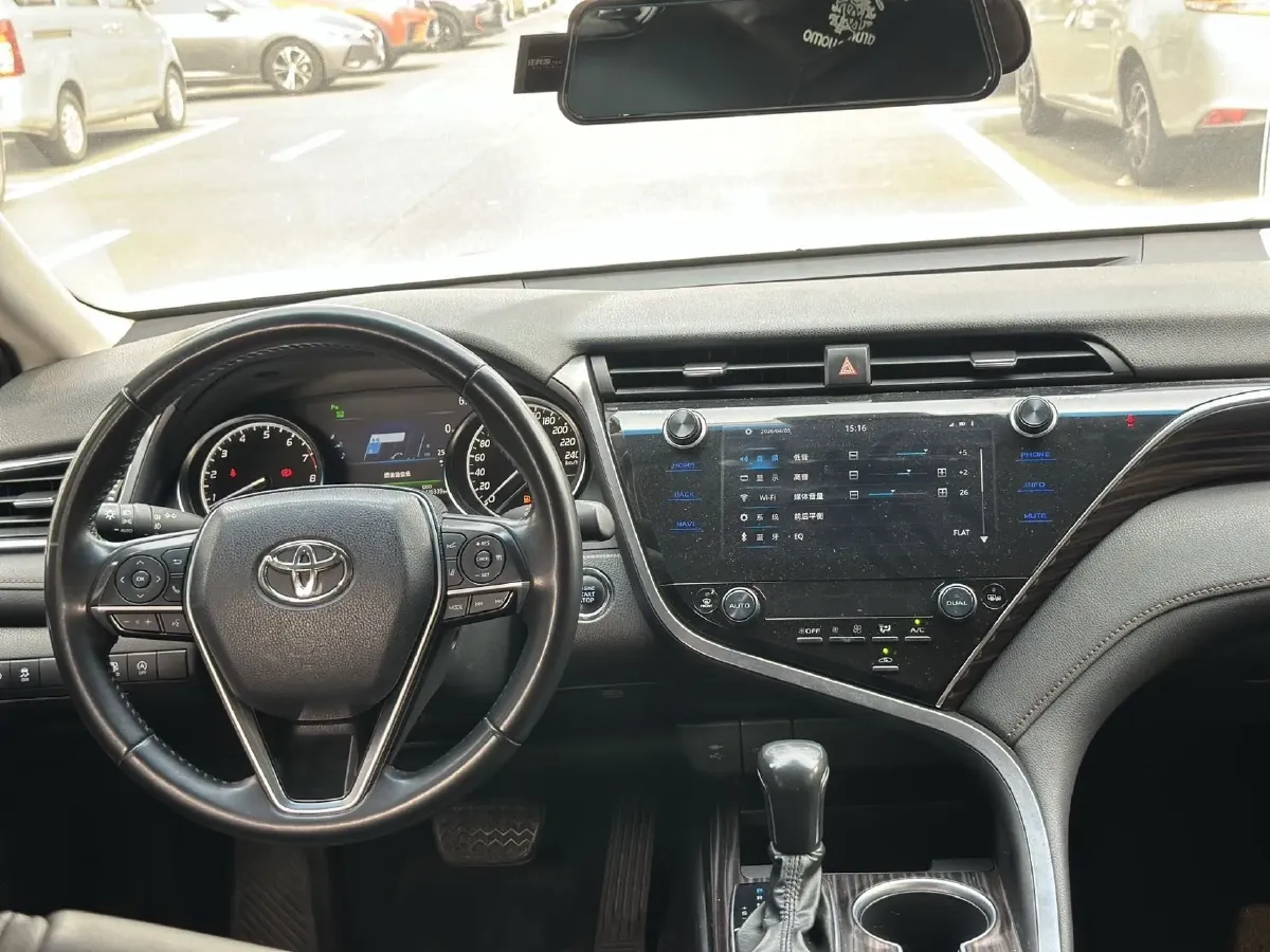 2019 Toyota Camry 2.5L 209HP L4 8AT,autocango,china used car exporter,china ev exporter,chinese used car exporter,chinese used ev exporter