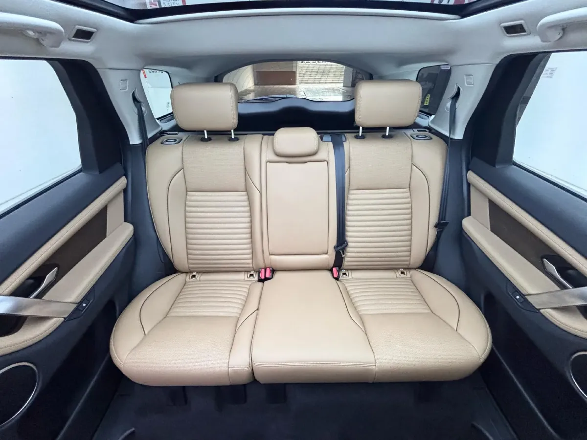 2024 Land Rover Discovery Sport 2.0T 249HP L4 9AT,autocango,china used car exporter,china ev exporter,chinese used car exporter,chinese used ev exporter