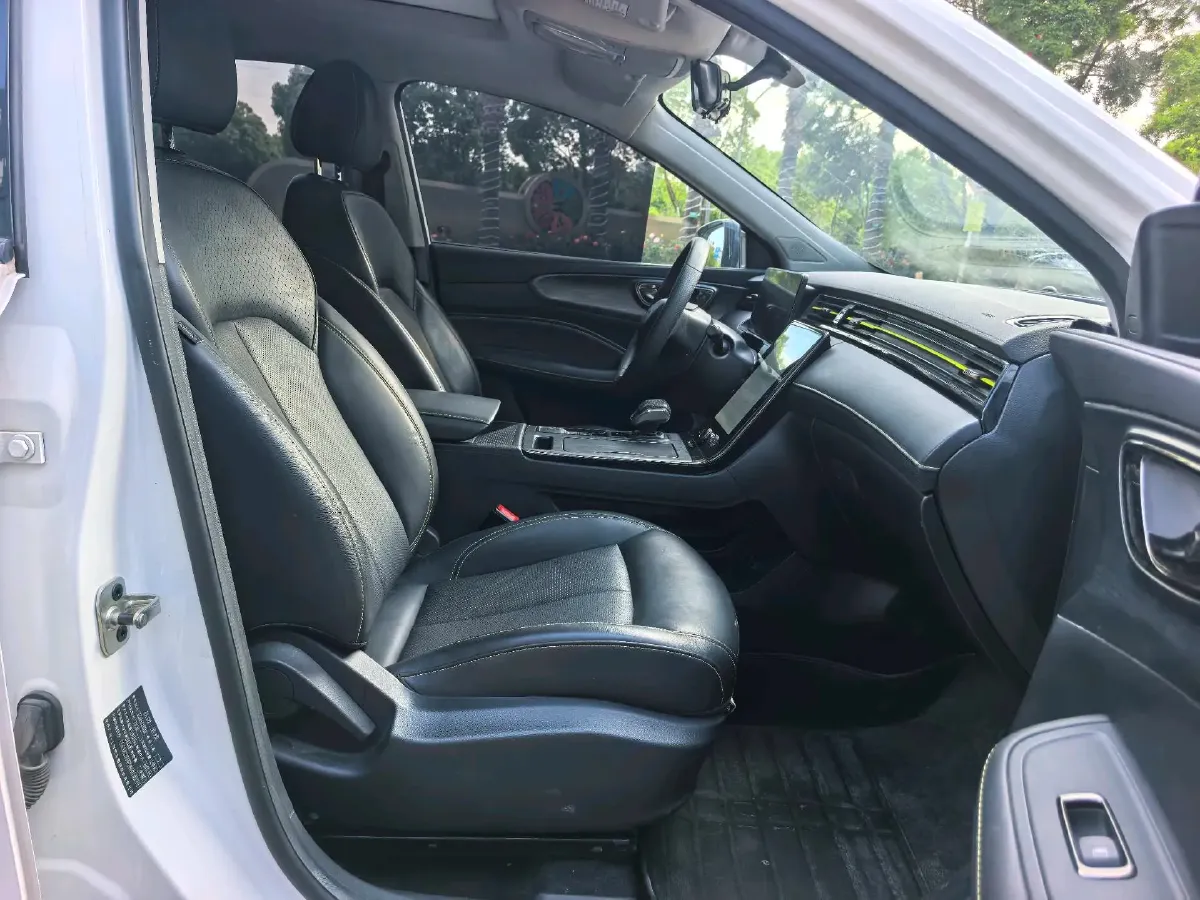 2021 Roewe RX5 1.5T 181HP L4 7DCT,autocango,china used car exporter,china ev exporter,chinese used car exporter,chinese used ev exporter
