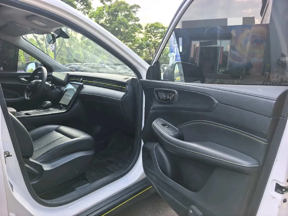 2021 Roewe RX5 1.5T 181HP L4 7DCT,autocango,china used car exporter,china ev exporter,chinese used car exporter,chinese used ev exporter