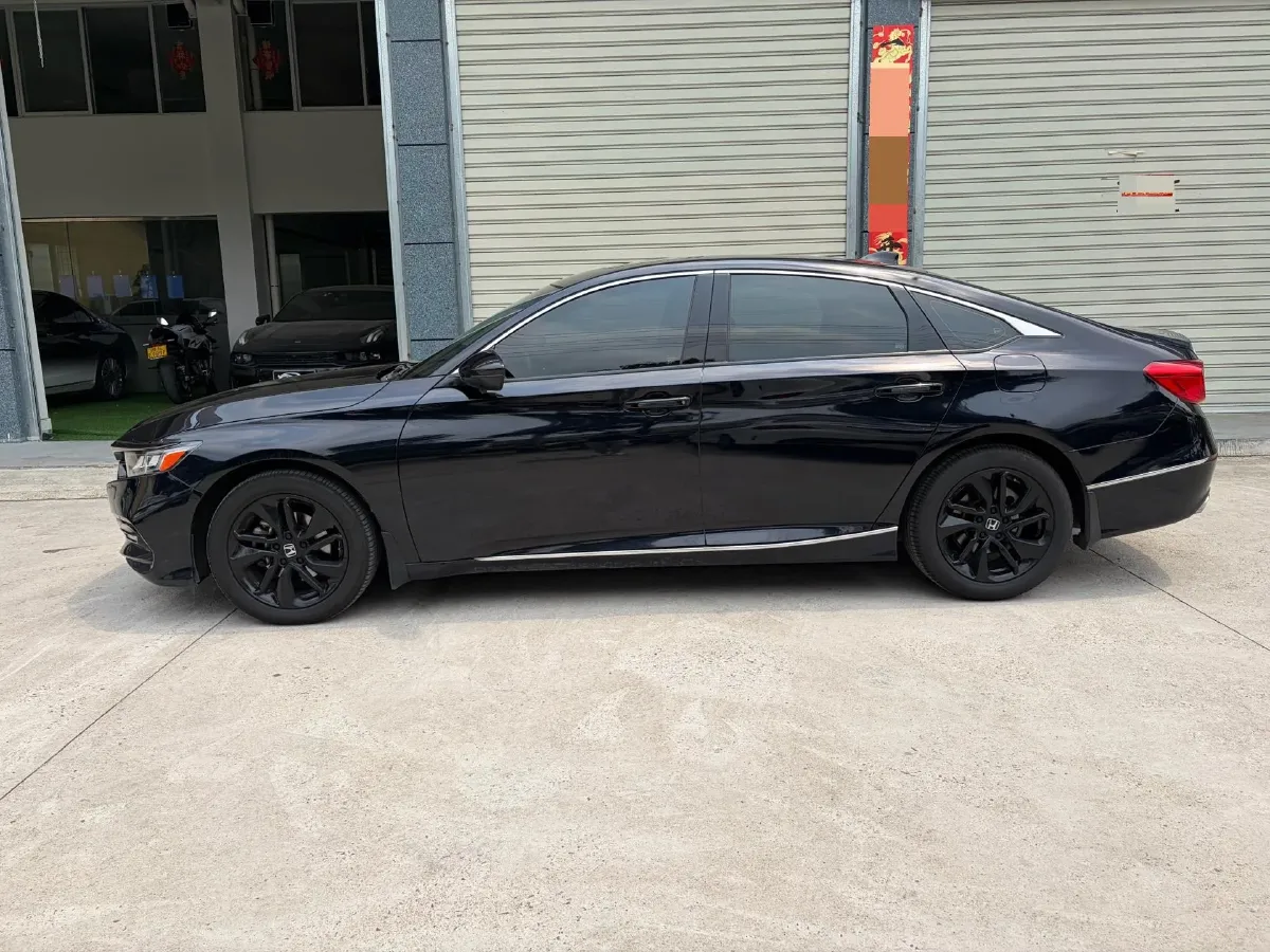 2021 Honda Accord 1.5T 194HP L4 CVT,autocango,china used car exporter,china ev exporter,chinese used car exporter,chinese used ev exporter