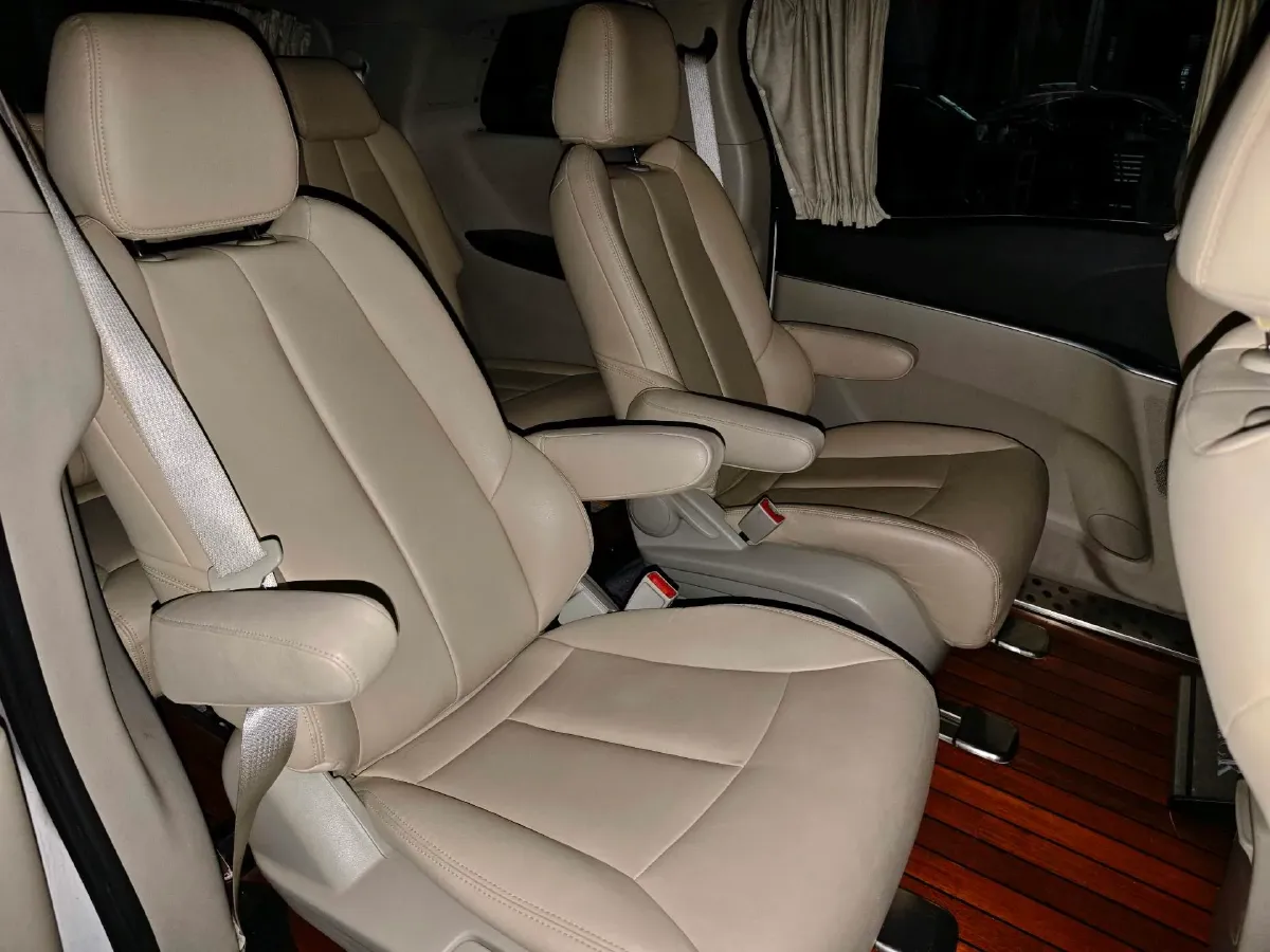 2021 Buick GL8 2.0T 237HP L4 9AT,autocango,china used car exporter,china ev exporter,chinese used car exporter,chinese used ev exporter