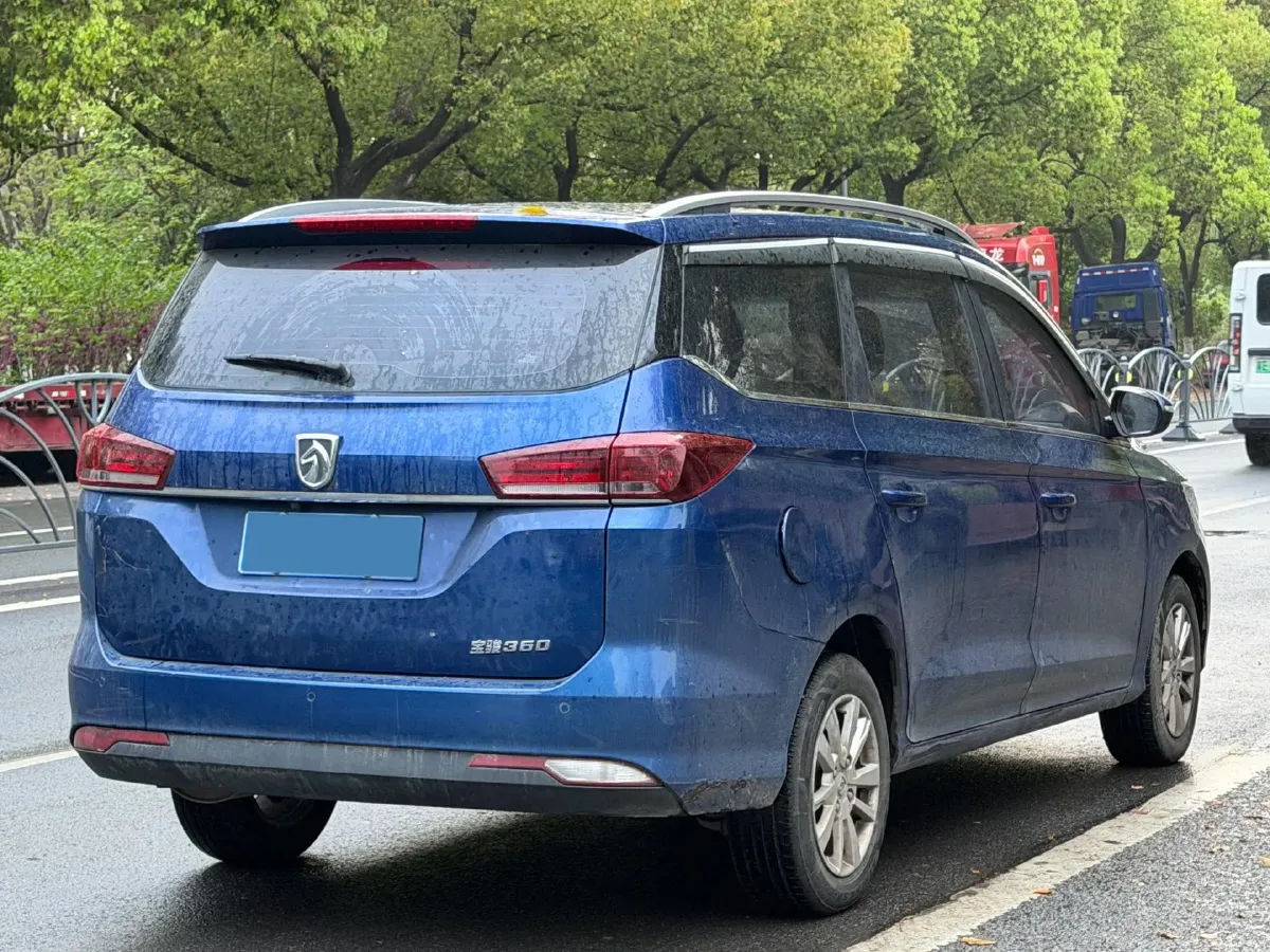2018 BaoJun 360 1.5L 112HP L4 6MT,autocango,china used car exporter,china ev exporter,chinese used car exporter,chinese used ev exporter