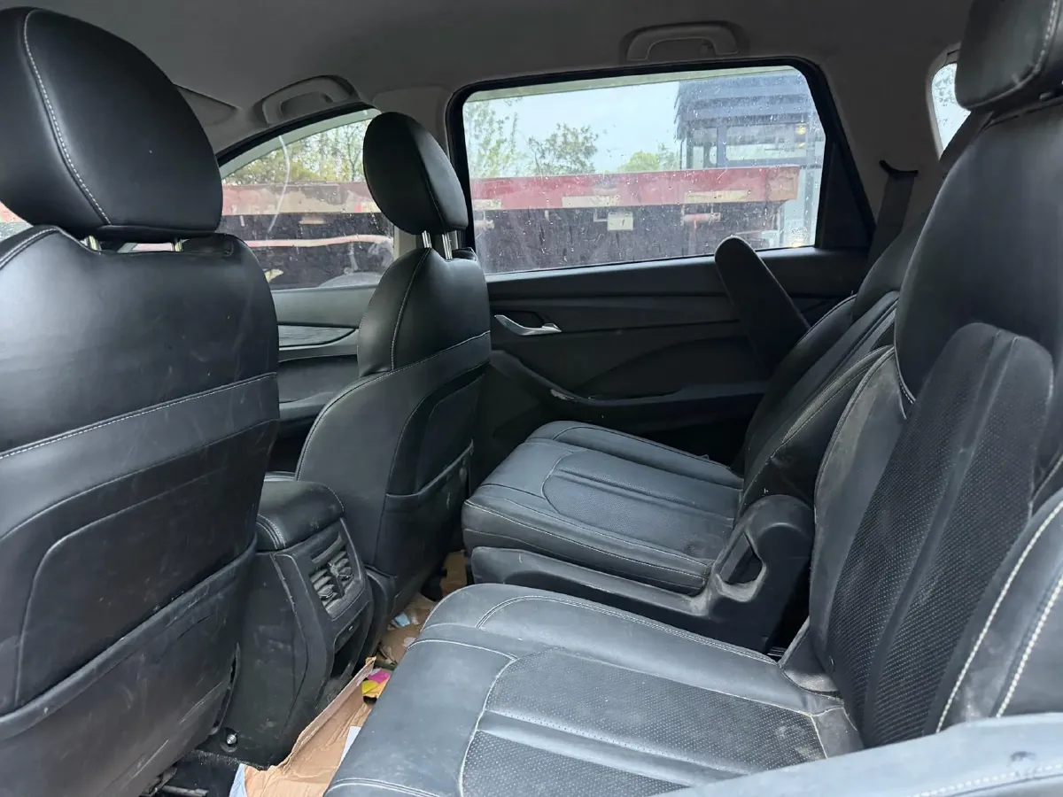 2018 BaoJun 360 1.5L 112HP L4 6MT,autocango,china used car exporter,china ev exporter,chinese used car exporter,chinese used ev exporter