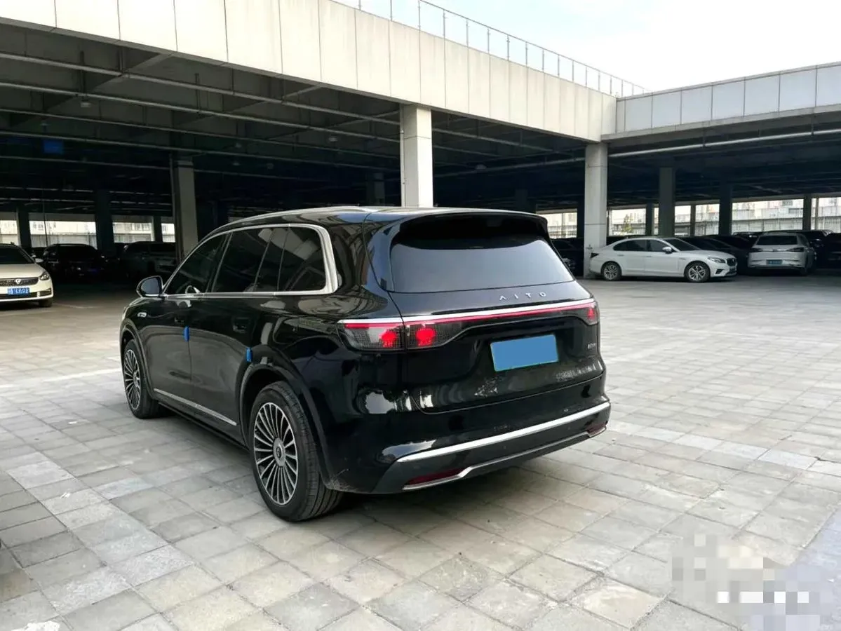 2025 AITO AITO M8 REEV 160HP REEV 53.4KWH,autocango,china used car exporter,china ev exporter,chinese used car exporter,chinese used ev exporter