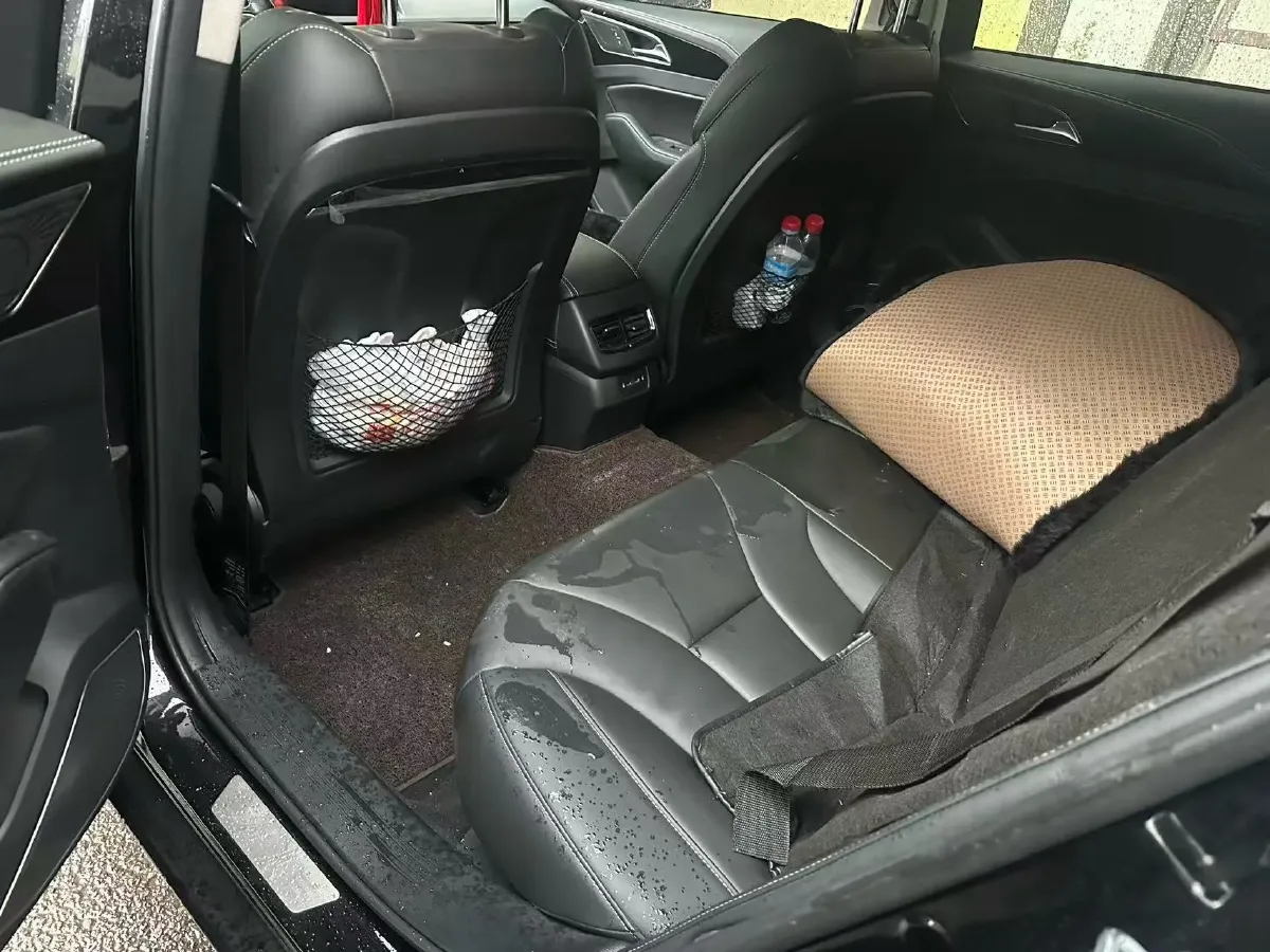 2019 HongQi H5 1.8T 180HP L4 6AT,autocango,china used car exporter,china ev exporter,chinese used car exporter,chinese used ev exporter