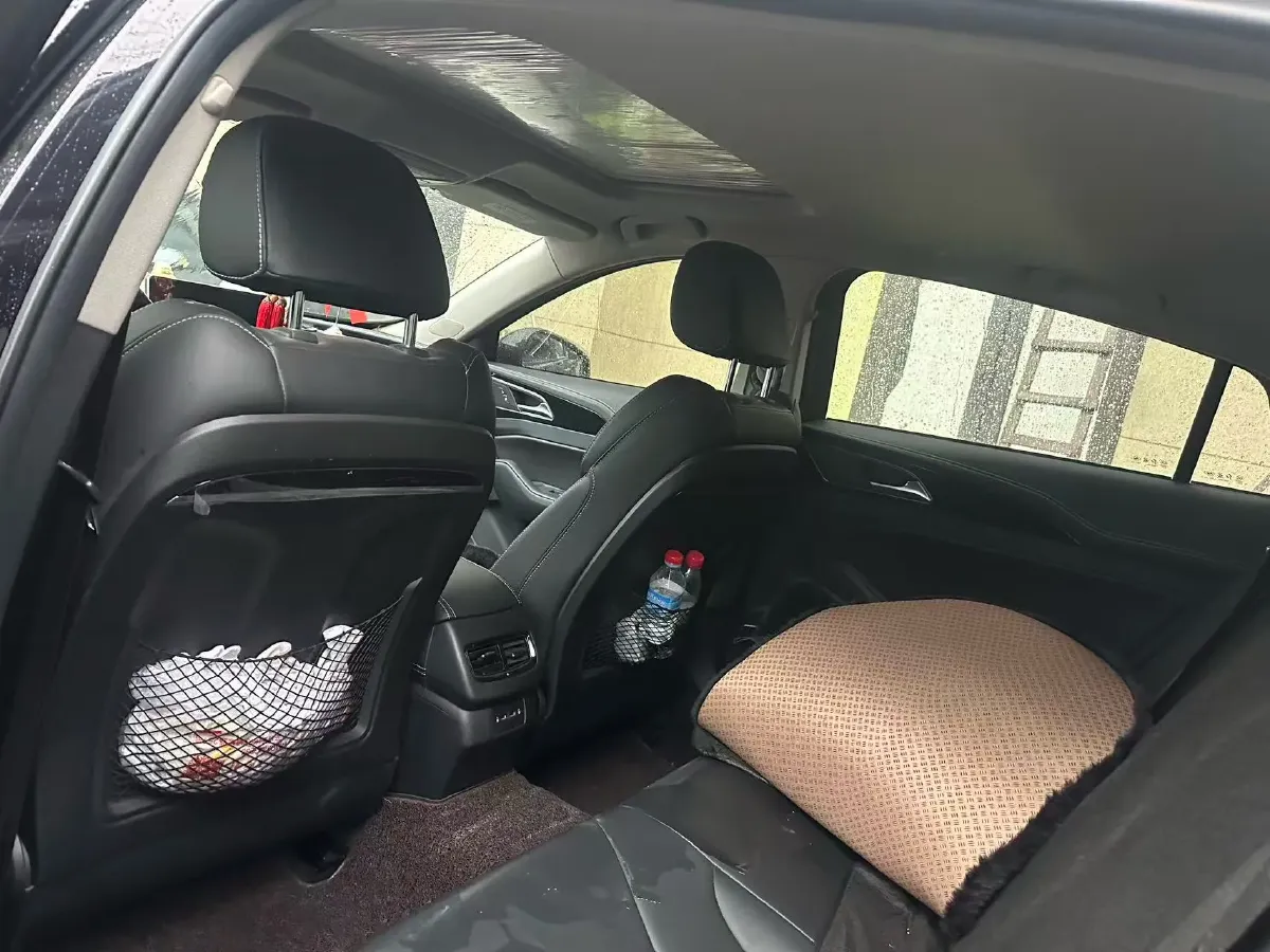 2019 HongQi H5 1.8T 180HP L4 6AT,autocango,china used car exporter,china ev exporter,chinese used car exporter,chinese used ev exporter