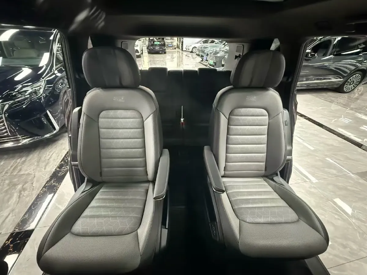 2021 Volkswagen Talagon 2.0T 220HP L4 7DCT,autocango,china used car exporter,china ev exporter,chinese used car exporter,chinese used ev exporter