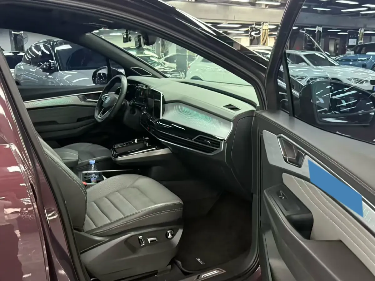 2021 Volkswagen Talagon 2.0T 220HP L4 7DCT,autocango,china used car exporter,china ev exporter,chinese used car exporter,chinese used ev exporter