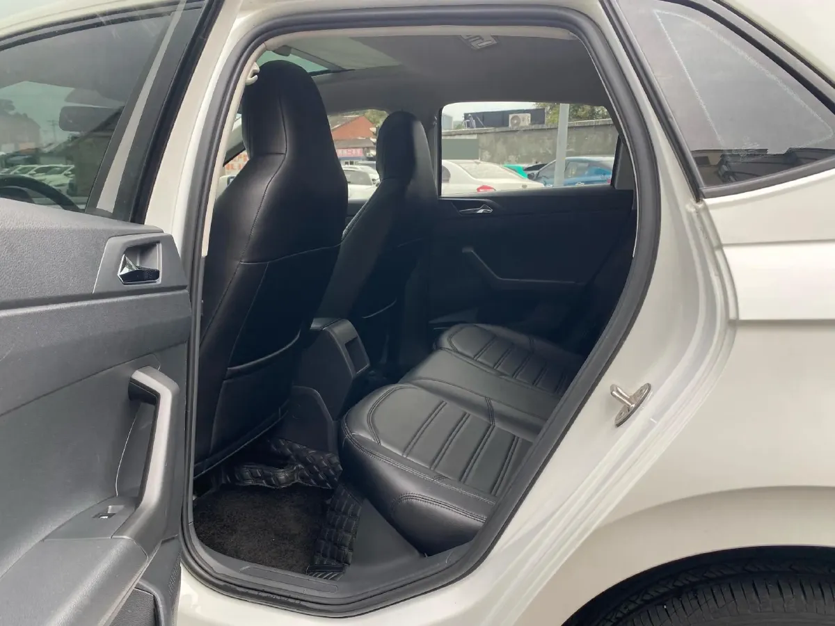 2019 Volkswagen Polo 1.5L 113HP L4 6AT,autocango,china used car exporter,china ev exporter,chinese used car exporter,chinese used ev exporter