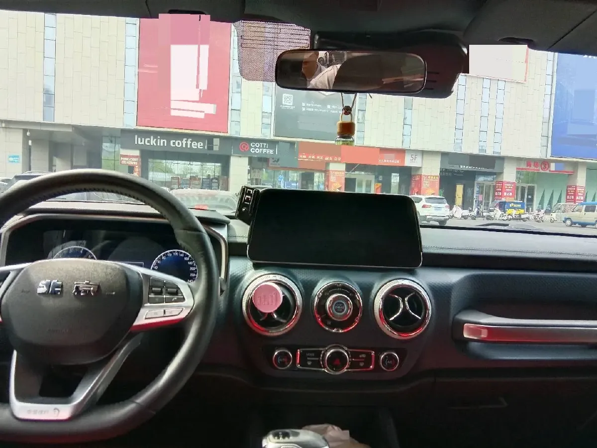 2023 Beijing BJ40 2.0T 224HP L4 8AT,autocango,china used car exporter,china ev exporter,chinese used car exporter,chinese used ev exporter