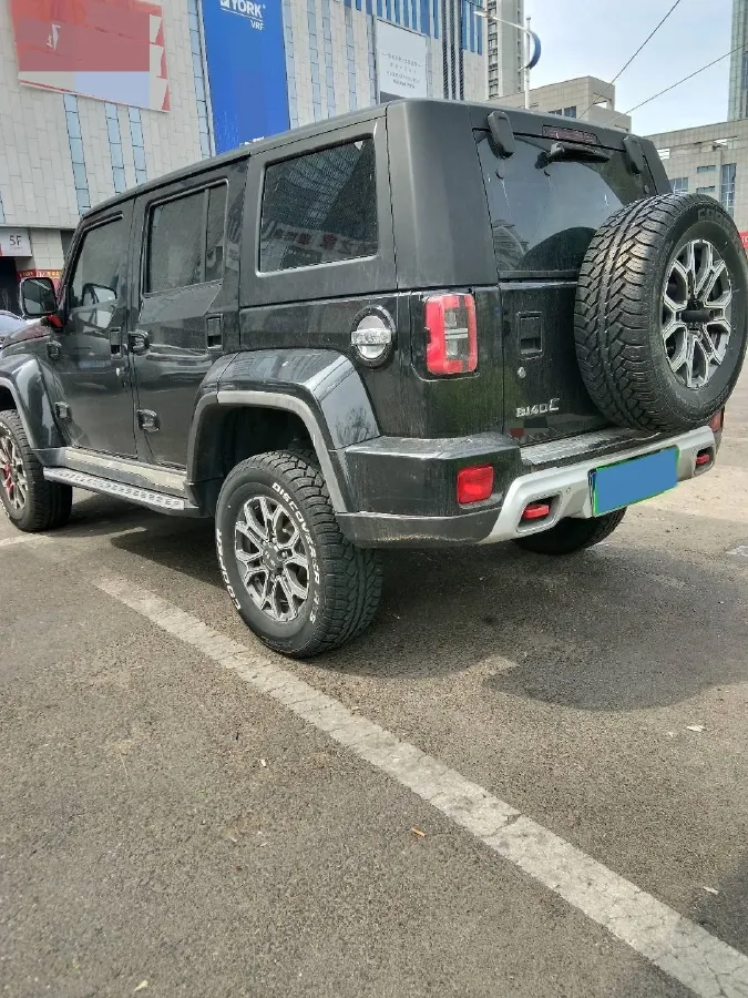 2023 Beijing BJ40 2.0T 224HP L4 8AT,autocango,china used car exporter,china ev exporter,chinese used car exporter,chinese used ev exporter