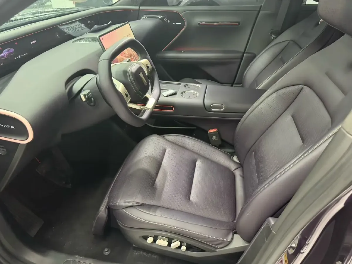 2024 Avatr 07 1.5T 156HP L4 REEV 39.05KWH,autocango,china used car exporter,china ev exporter,chinese used car exporter,chinese used ev exporter