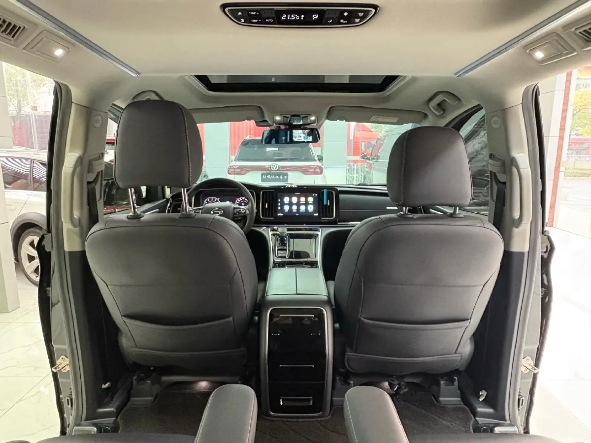 2021 GAC Trumpchi M8 2.0T 252HP L4 8AT,autocango,china used car exporter,china ev exporter,chinese used car exporter,chinese used ev exporter