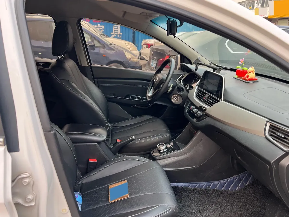 2018 BaoJun 360 1.5L 112HP L4 6MT,autocango,china used car exporter,china ev exporter,chinese used car exporter,chinese used ev exporter