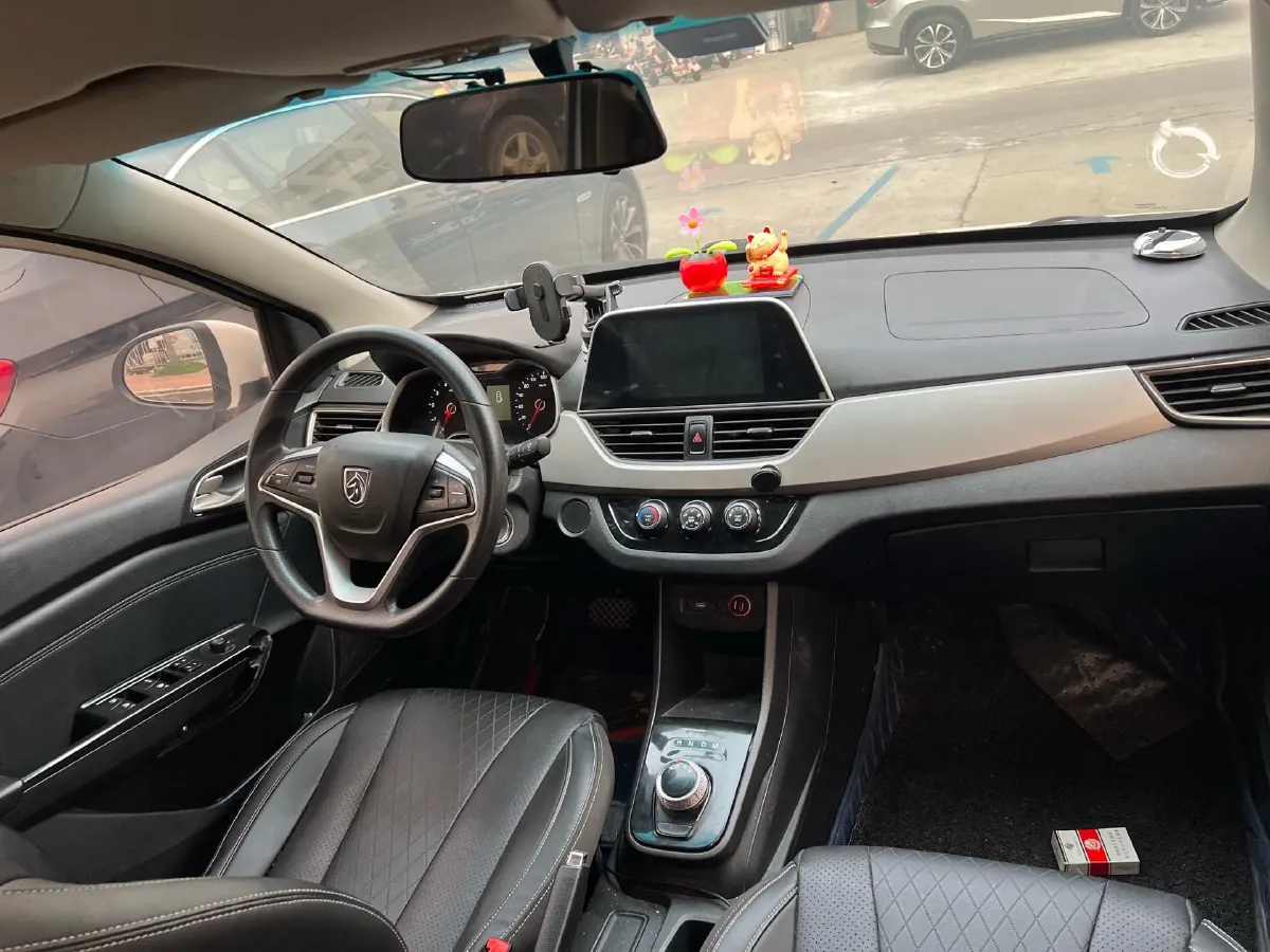 2018 BaoJun 360 1.5L 112HP L4 6MT,autocango,china used car exporter,china ev exporter,chinese used car exporter,chinese used ev exporter