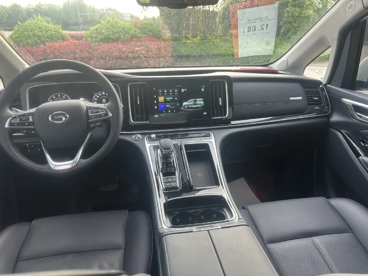 2021 GAC Trumpchi M8 2.0T 252HP L4 8AT,autocango,china used car exporter,china ev exporter,chinese used car exporter,chinese used ev exporter