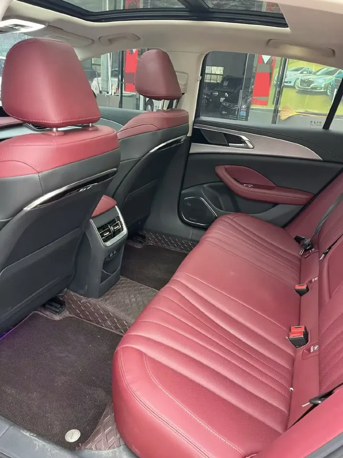 2023 HongQi H5 2.0T 224HP L4 8AT,autocango,china used car exporter,china ev exporter,chinese used car exporter,chinese used ev exporter