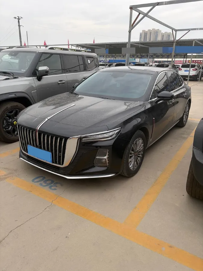 2023 HongQi H5 2.0T 224HP L4 8AT,autocango,china used car exporter,china ev exporter,chinese used car exporter,chinese used ev exporter