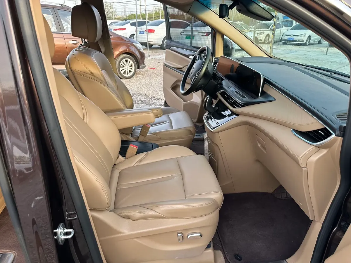 2021 Buick GL8 2.0T 237HP L4 9AT,autocango,china used car exporter,china ev exporter,chinese used car exporter,chinese used ev exporter