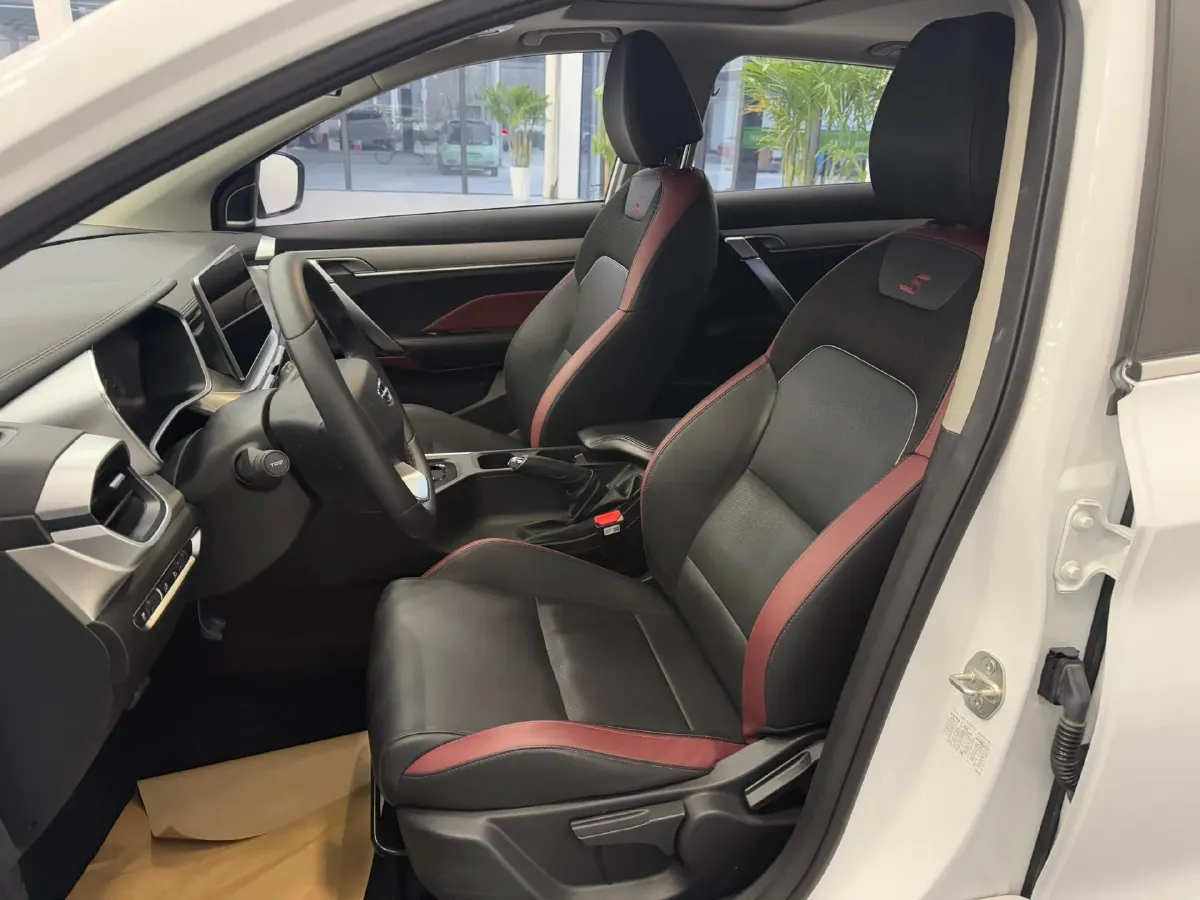 2021 Geely Coolray 1.4T 141HP L4 6DCT,autocango,china used car exporter,china ev exporter,chinese used car exporter,chinese used ev exporter