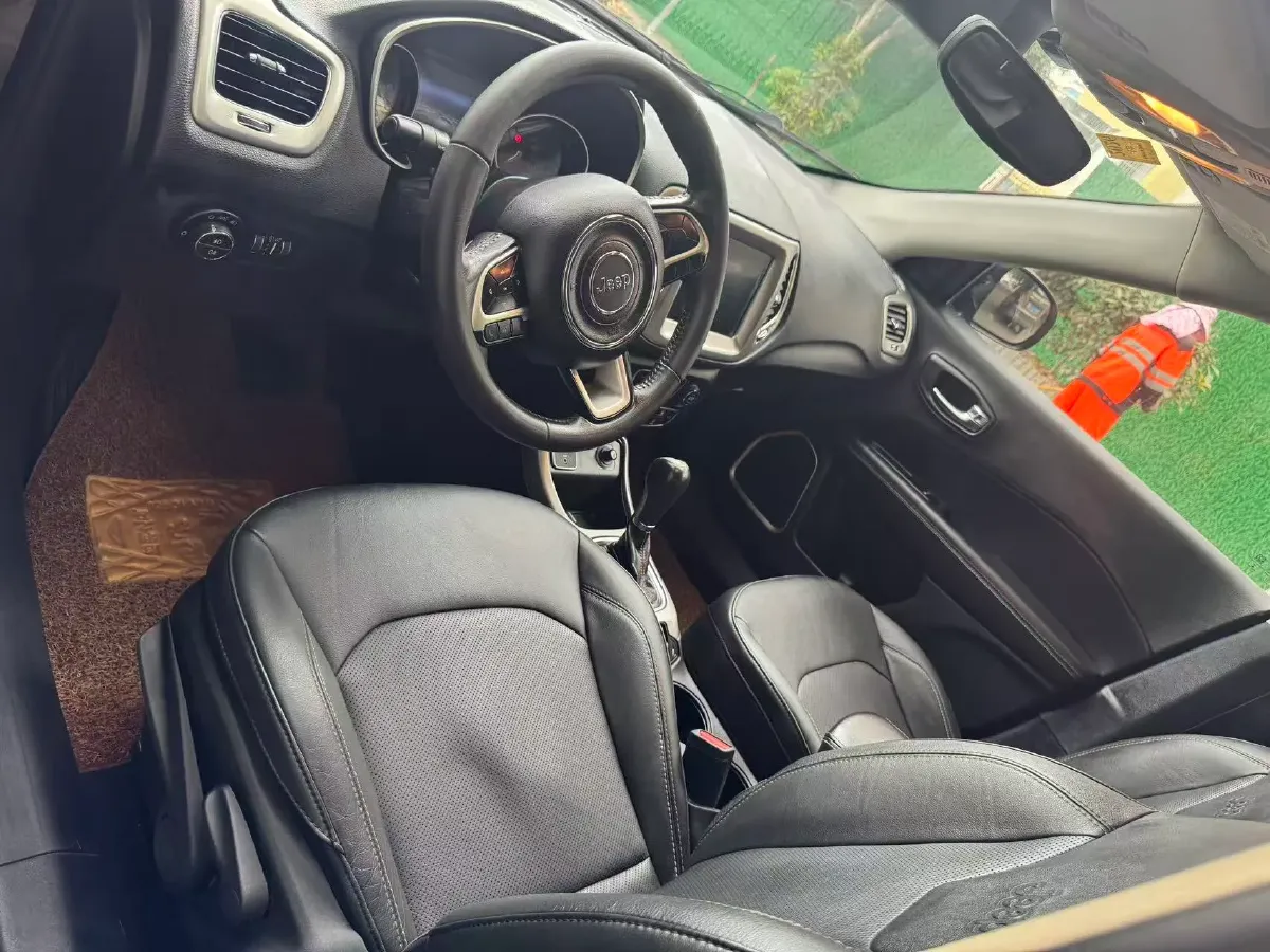 2017 Jeep Compass 1.4T 165HP L4 7DCT,autocango,china used car exporter,china ev exporter,chinese used car exporter,chinese used ev exporter