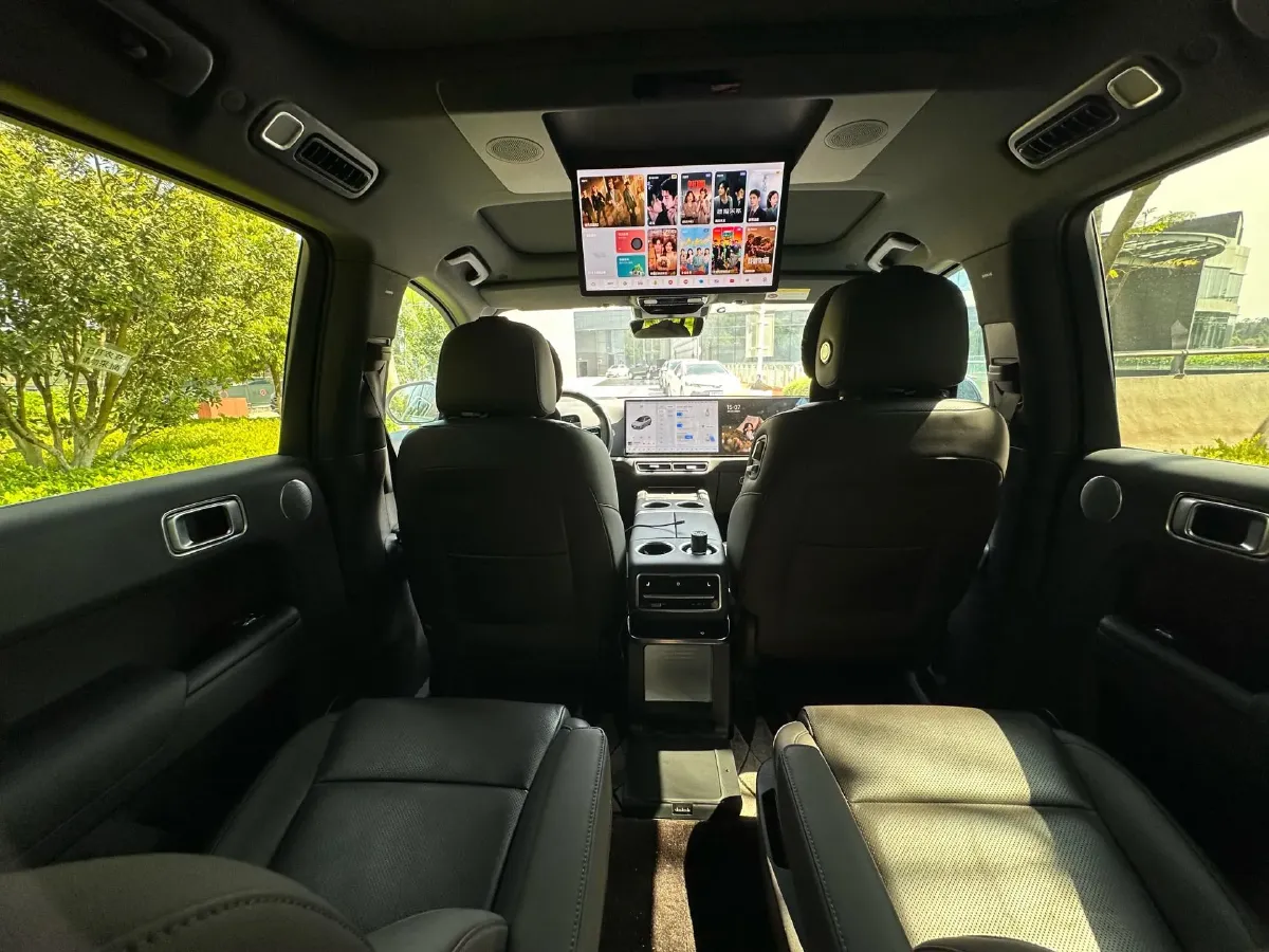 2023 Li L8 Range Extended 154HP REEV 40.9KWH,autocango,china used car exporter,china ev exporter,chinese used car exporter,chinese used ev exporter