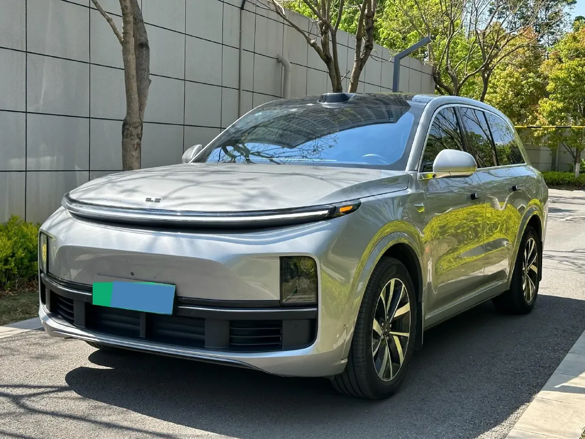 2023 Li L8 Range Extended 154HP REEV 40.9KWH,autocango,china used car exporter,china ev exporter,chinese used car exporter,chinese used ev exporter