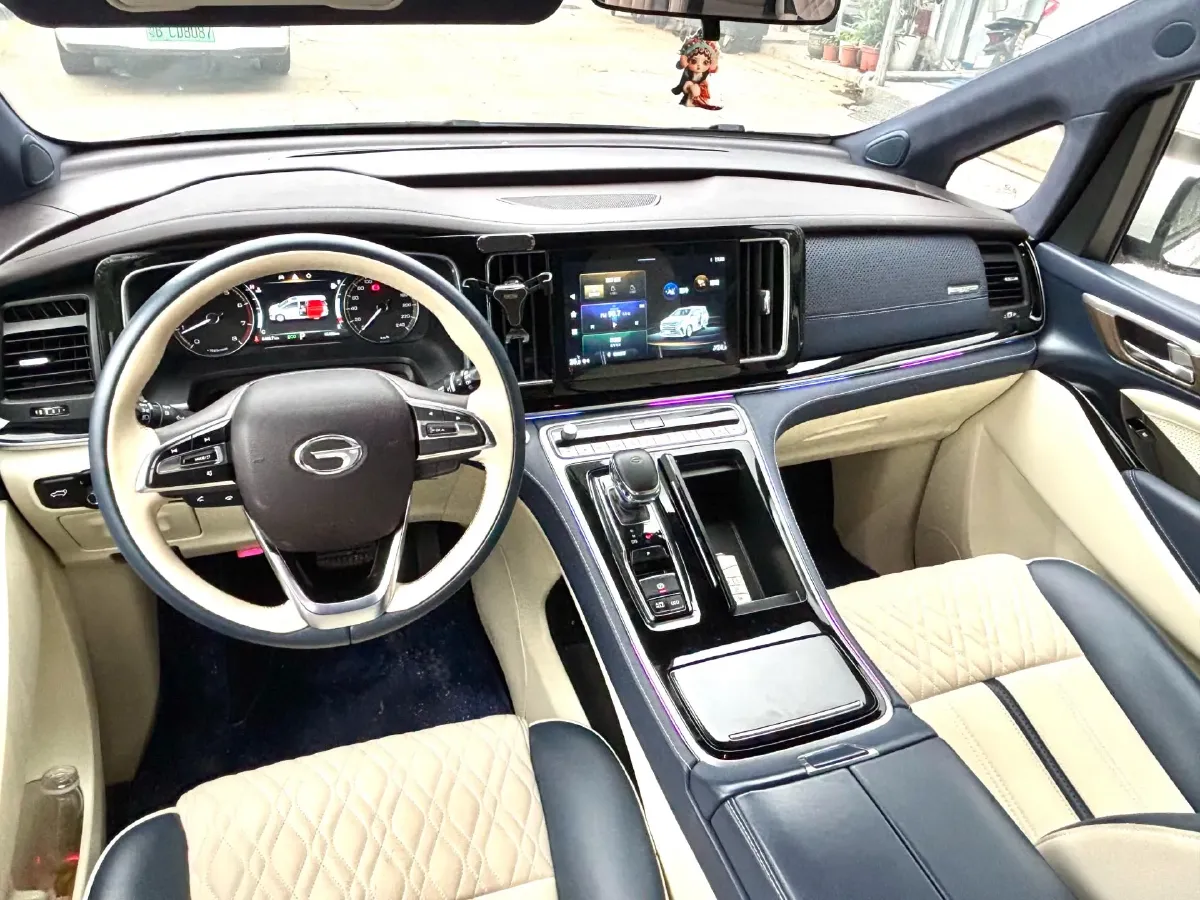 2021 GAC Trumpchi M8 2.0T 252HP L4 8AT,autocango,china used car exporter,china ev exporter,chinese used car exporter,chinese used ev exporter