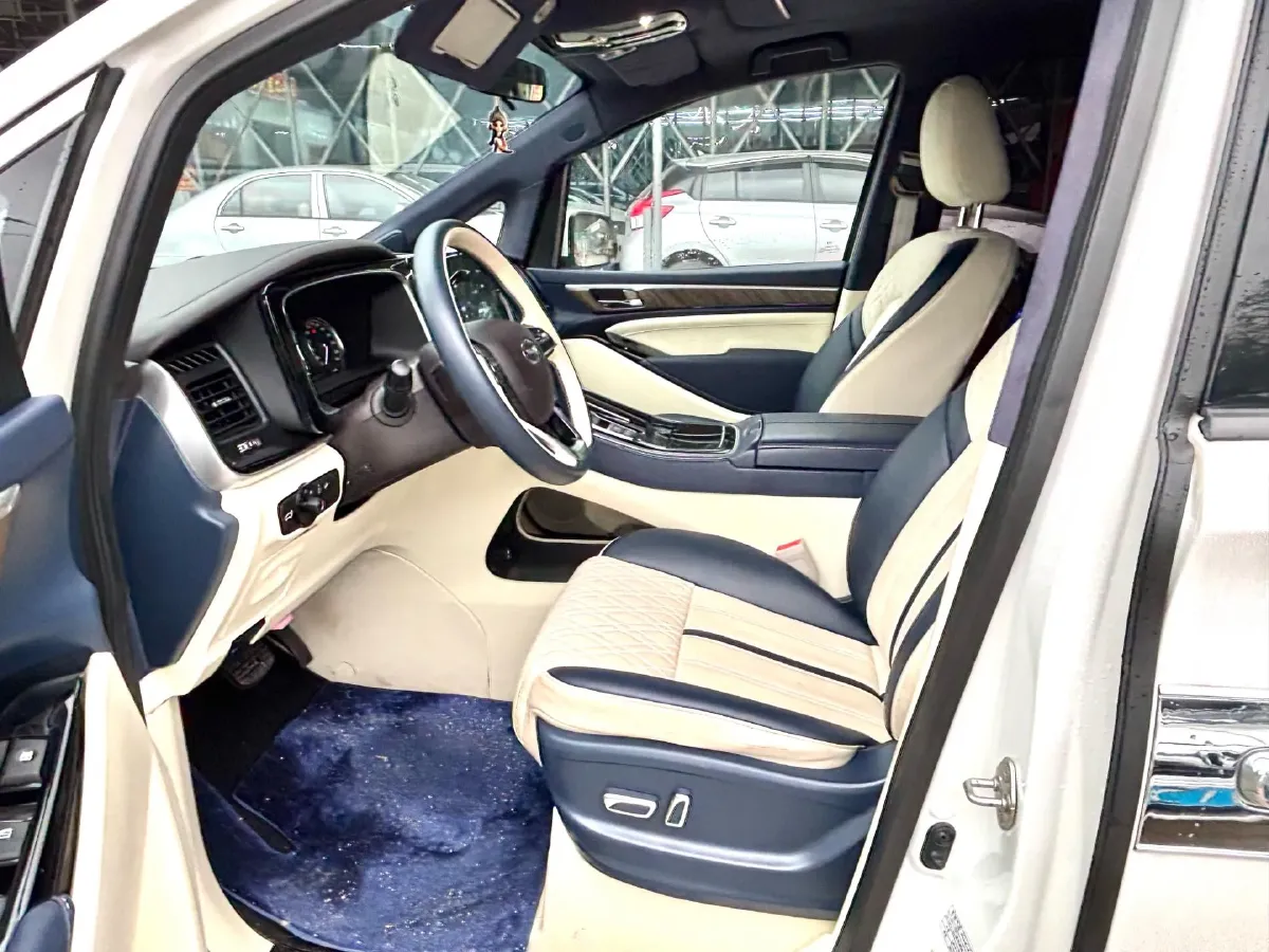 2021 GAC Trumpchi M8 2.0T 252HP L4 8AT,autocango,china used car exporter,china ev exporter,chinese used car exporter,chinese used ev exporter