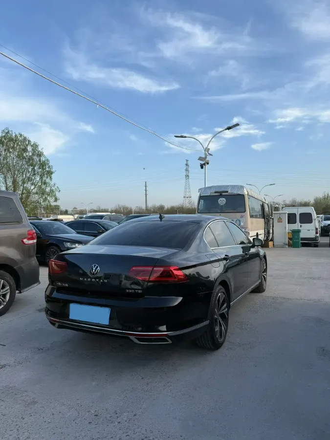 2020 Volkswagen Magotan 2.0T 186HP L4 7DCT,autocango,china used car exporter,china ev exporter,chinese used car exporter,chinese used ev exporter