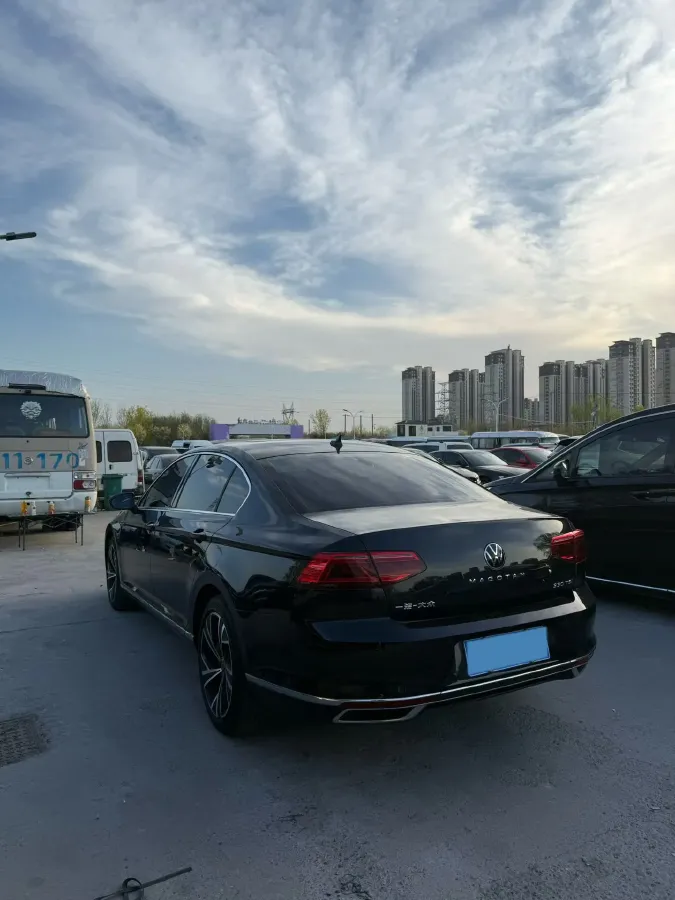 2020 Volkswagen Magotan 2.0T 186HP L4 7DCT,autocango,china used car exporter,china ev exporter,chinese used car exporter,chinese used ev exporter