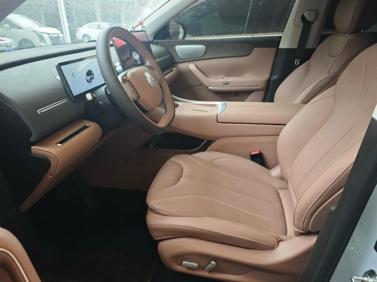 2026 Leapmotor C11 REEV 95HP REEV,autocango,china used car exporter,china ev exporter,chinese used car exporter,chinese used ev exporter