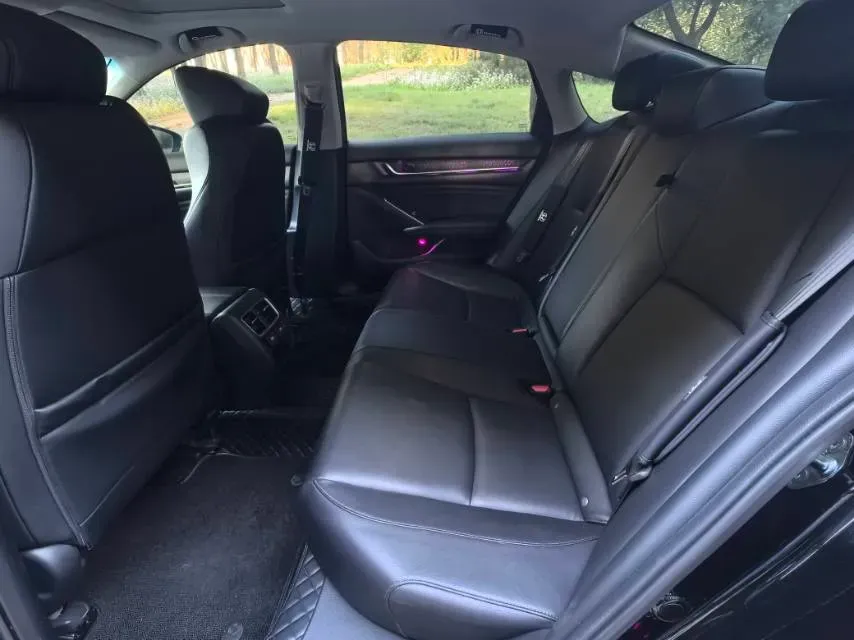 2022 Honda Accord 1.5T 194HP L4 CVT,autocango,china used car exporter,china ev exporter,chinese used car exporter,chinese used ev exporter