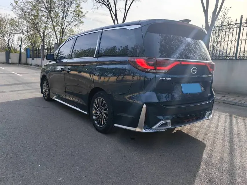 2021 GAC Trumpchi M8 2.0T 252HP L4 8AT,autocango,china used car exporter,china ev exporter,chinese used car exporter,chinese used ev exporter