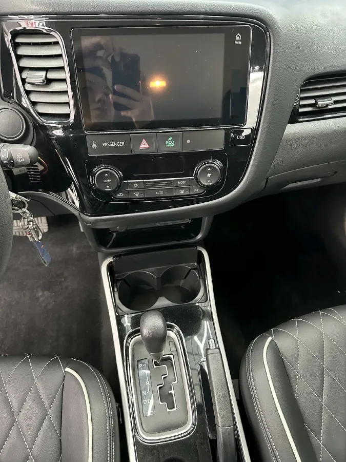 2021 Mitsubishi Outlander 2.0L 166HP L4 CVT,autocango,china used car exporter,china ev exporter,chinese used car exporter,chinese used ev exporter