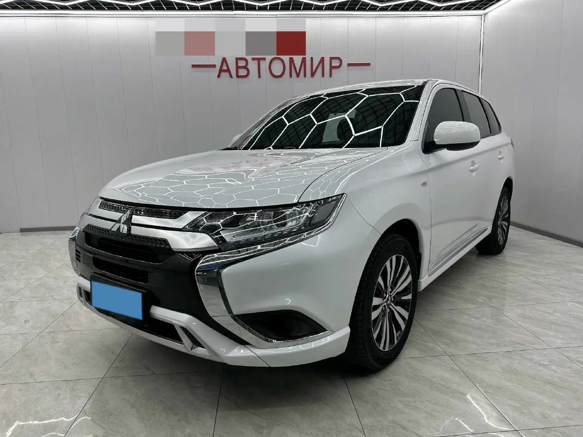 2021 Mitsubishi Outlander 2.0L 166HP L4 CVT,autocango,china used car exporter,china ev exporter,chinese used car exporter,chinese used ev exporter