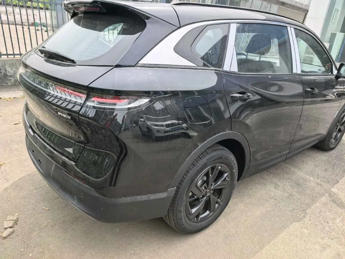 2025 Bestune YueYi 07 1.5T 150HP L4 1DHT PHEV,autocango,china used car exporter,china ev exporter,chinese used car exporter,chinese used ev exporter