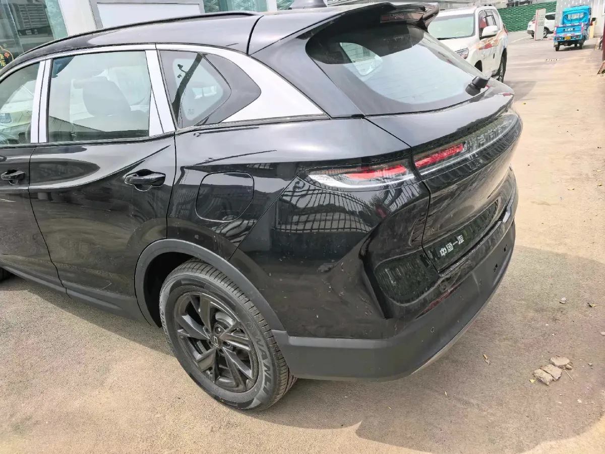 2025 Bestune YueYi 07 1.5T 150HP L4 1DHT PHEV,autocango,china used car exporter,china ev exporter,chinese used car exporter,chinese used ev exporter