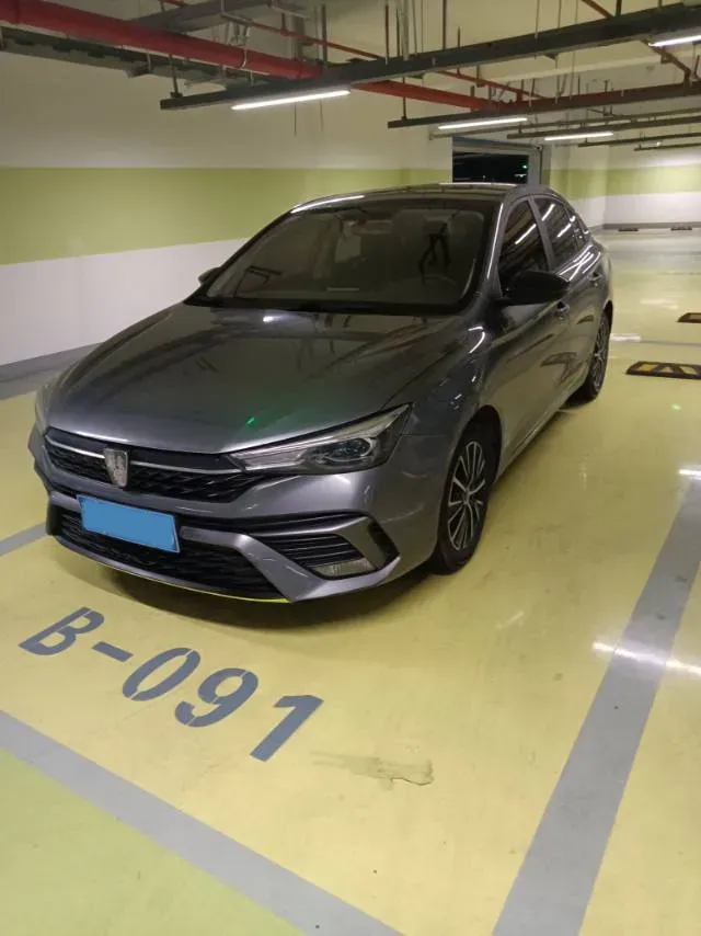 2020 Roewe i5 1.5L 120HP L4 CVT,autocango,china used car exporter,china ev exporter,chinese used car exporter,chinese used ev exporter