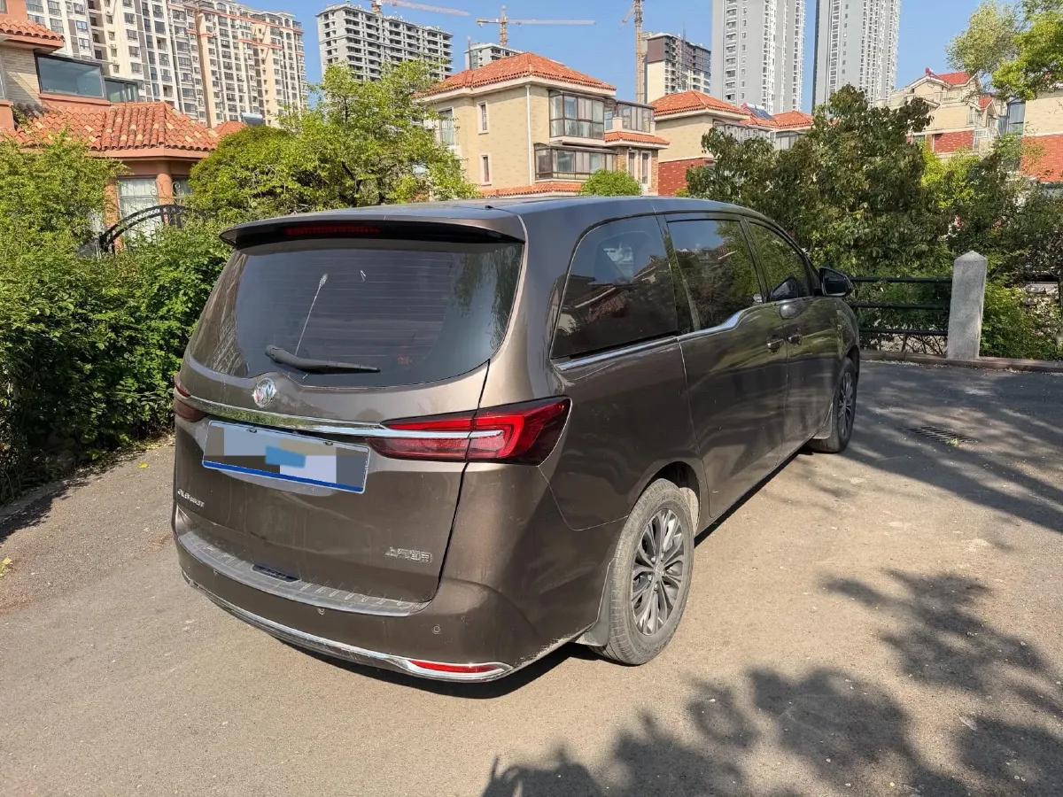 2021 Buick GL8 2.0T 237HP L4 9AT,autocango,china used car exporter,china ev exporter,chinese used car exporter,chinese used ev exporter