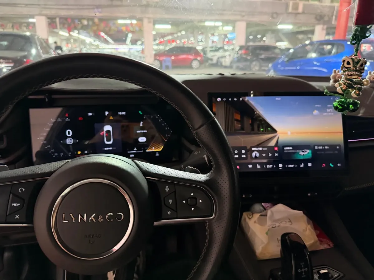 2023 LYNK&CO 03 2.0T 254HP L4 7DCT,autocango,china used car exporter,china ev exporter,chinese used car exporter,chinese used ev exporter