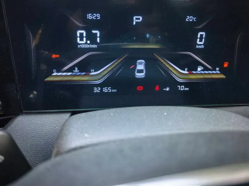 2023 Bestune B70 1.5T 169HP L4 7DCT,autocango,china used car exporter,china ev exporter,chinese used car exporter,chinese used ev exporter