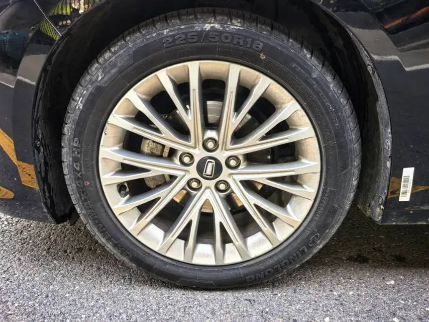 2023 Bestune B70 1.5T 169HP L4 7DCT,autocango,china used car exporter,china ev exporter,chinese used car exporter,chinese used ev exporter