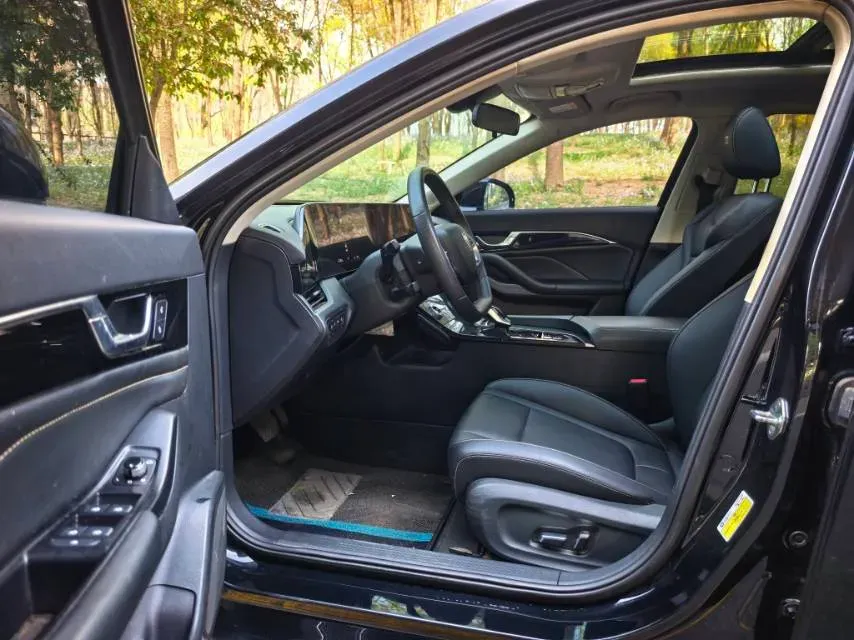 2023 Bestune B70 1.5T 169HP L4 7DCT,autocango,china used car exporter,china ev exporter,chinese used car exporter,chinese used ev exporter