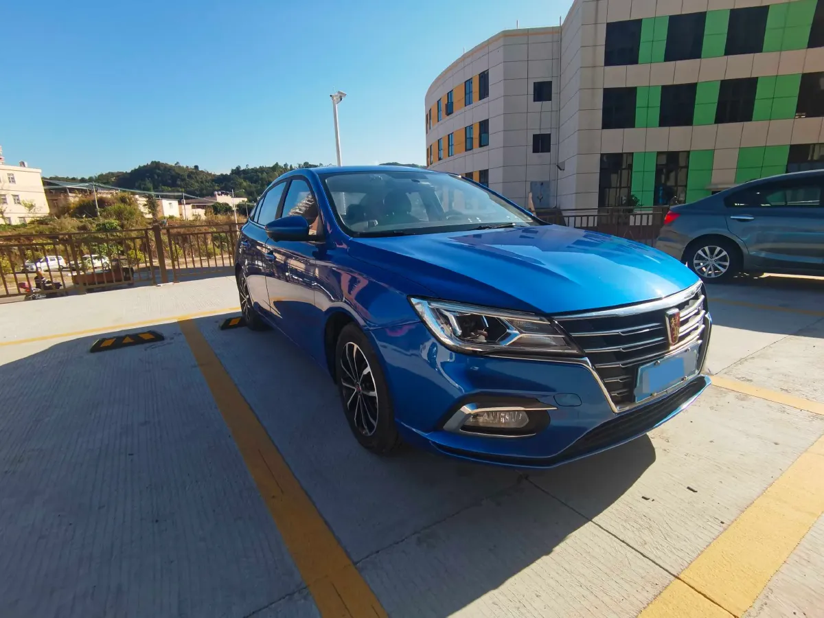 2020 Roewe i5 1.5L 120HP L4 CVT,autocango,china used car exporter,china ev exporter,chinese used car exporter,chinese used ev exporter