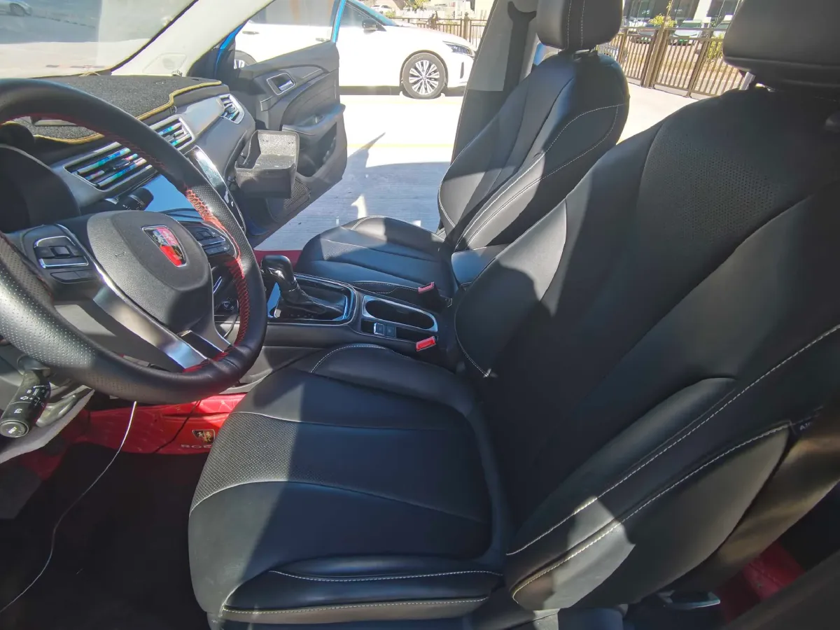 2020 Roewe i5 1.5L 120HP L4 CVT,autocango,china used car exporter,china ev exporter,chinese used car exporter,chinese used ev exporter