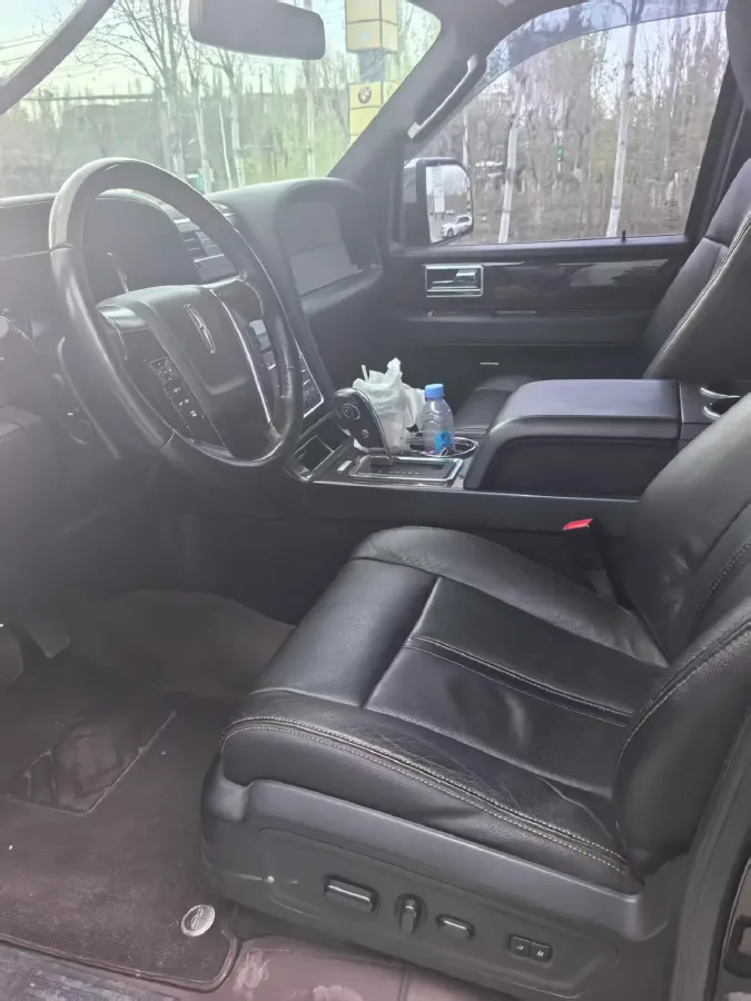 2017 Lincoln Navigator 3.5T 355HP V6 6AT,autocango,china used car exporter,china ev exporter,chinese used car exporter,chinese used ev exporter